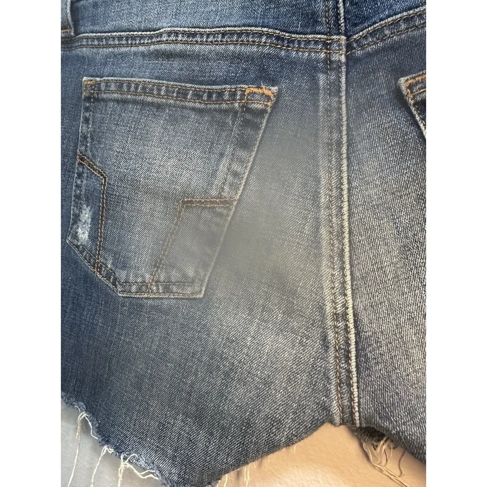 Vintage Fossil Denim Shorts Women's Size 27 Blue Denim Y2K Distressed 5 Pockets